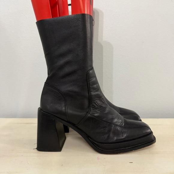 ASOS Black Leather Y2K Heeled Boots - Picture 3 of 9
